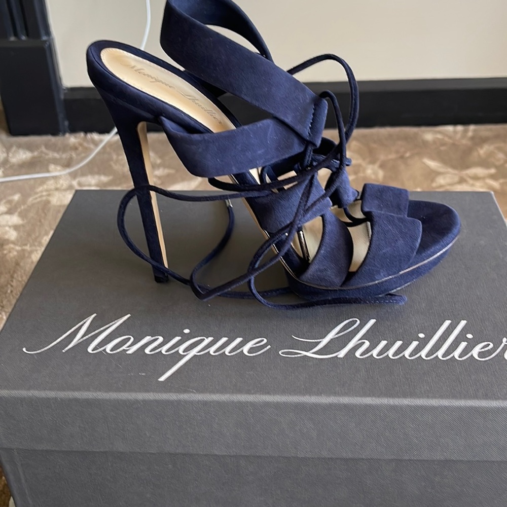 Monique Lhuillier beautiful suede navy blue sandals